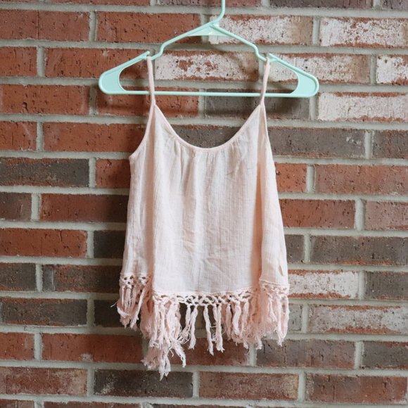 Volcom Tops - Volcolm Beachy Linen Top with Fray Bottom Details